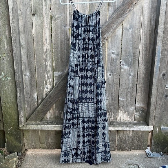 NWT Velvet By Graham & Spencer Mali Print Maxi Dress - Picture 10 of 14